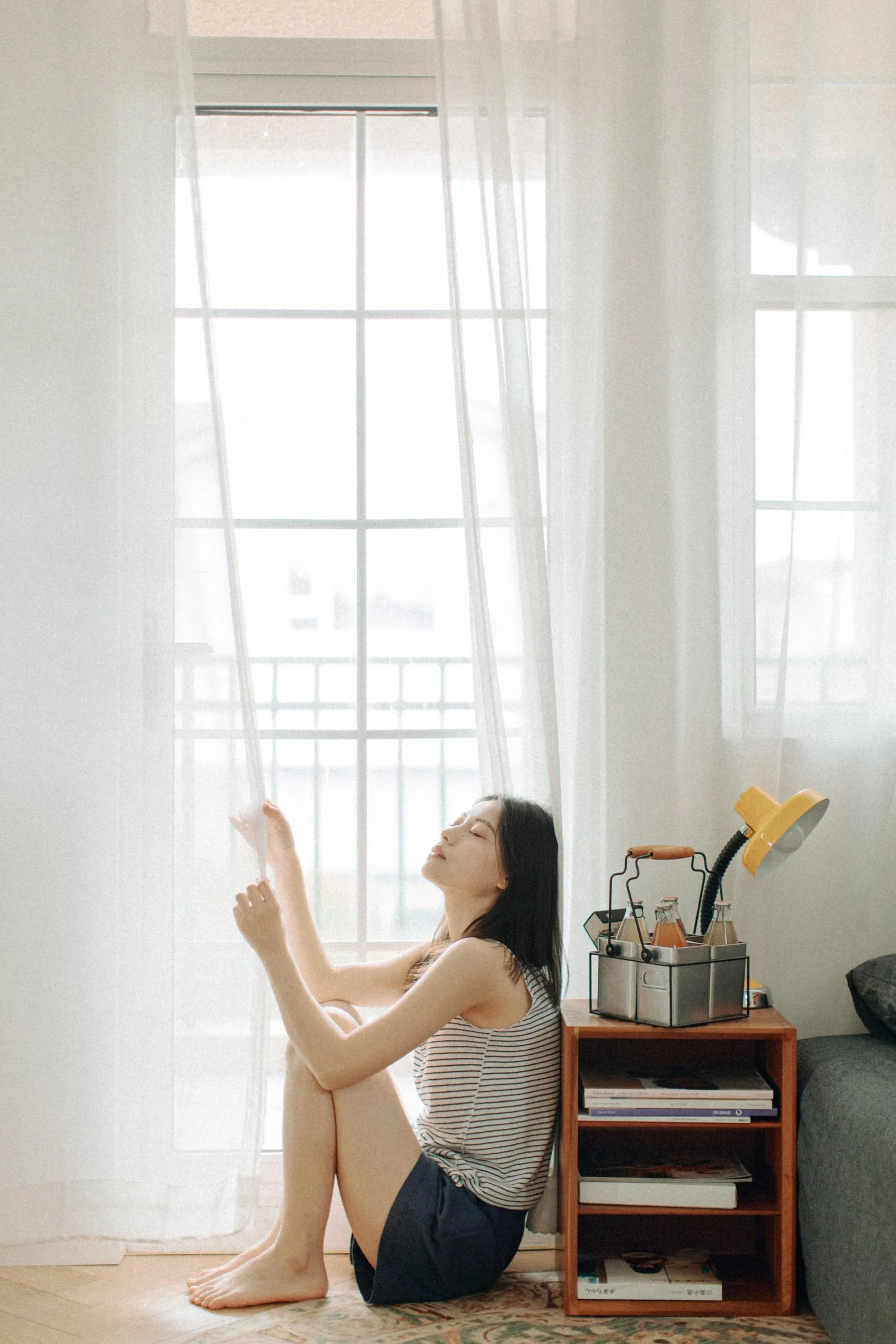 [艺图语] 2022.06.01 寝居女子写真集 九月 [34P]插图5